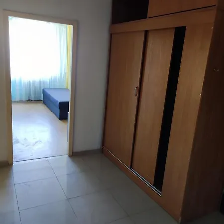 דירה 3 - Przestronne Mieszkanie W Centrum Myszkowa Dla Firm I Nie Tylko